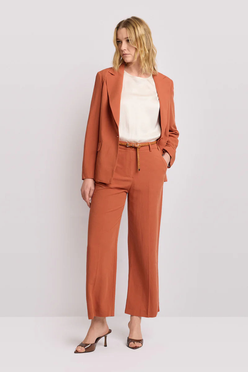 Pantaloni fluidi taglio carrot