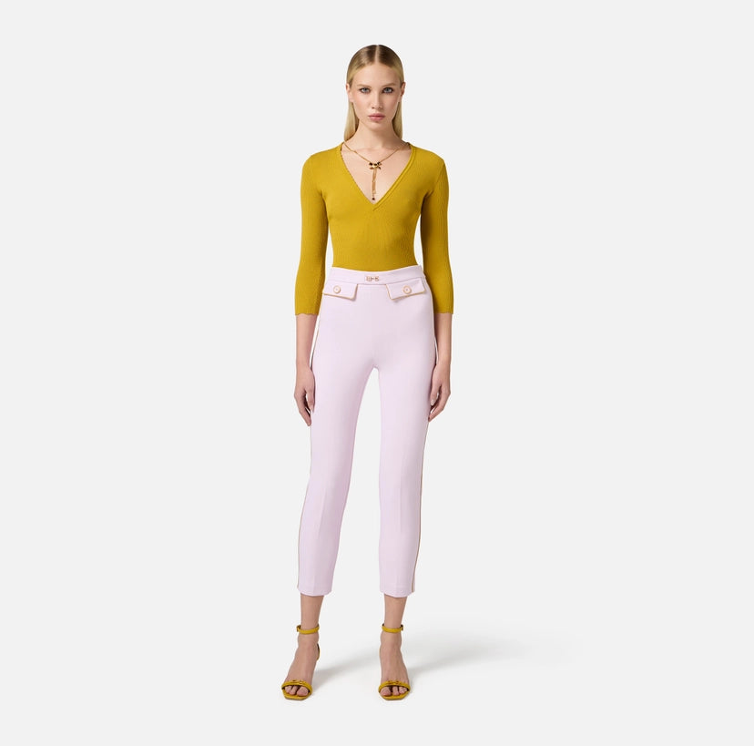 Pantaloni in crêpe con piping e morsetto gioiello