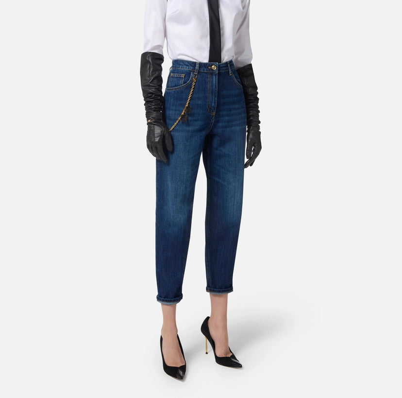 Jeans con catena gioiello