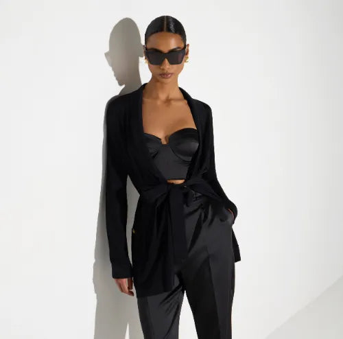 MAGLIA CON CINTURA
