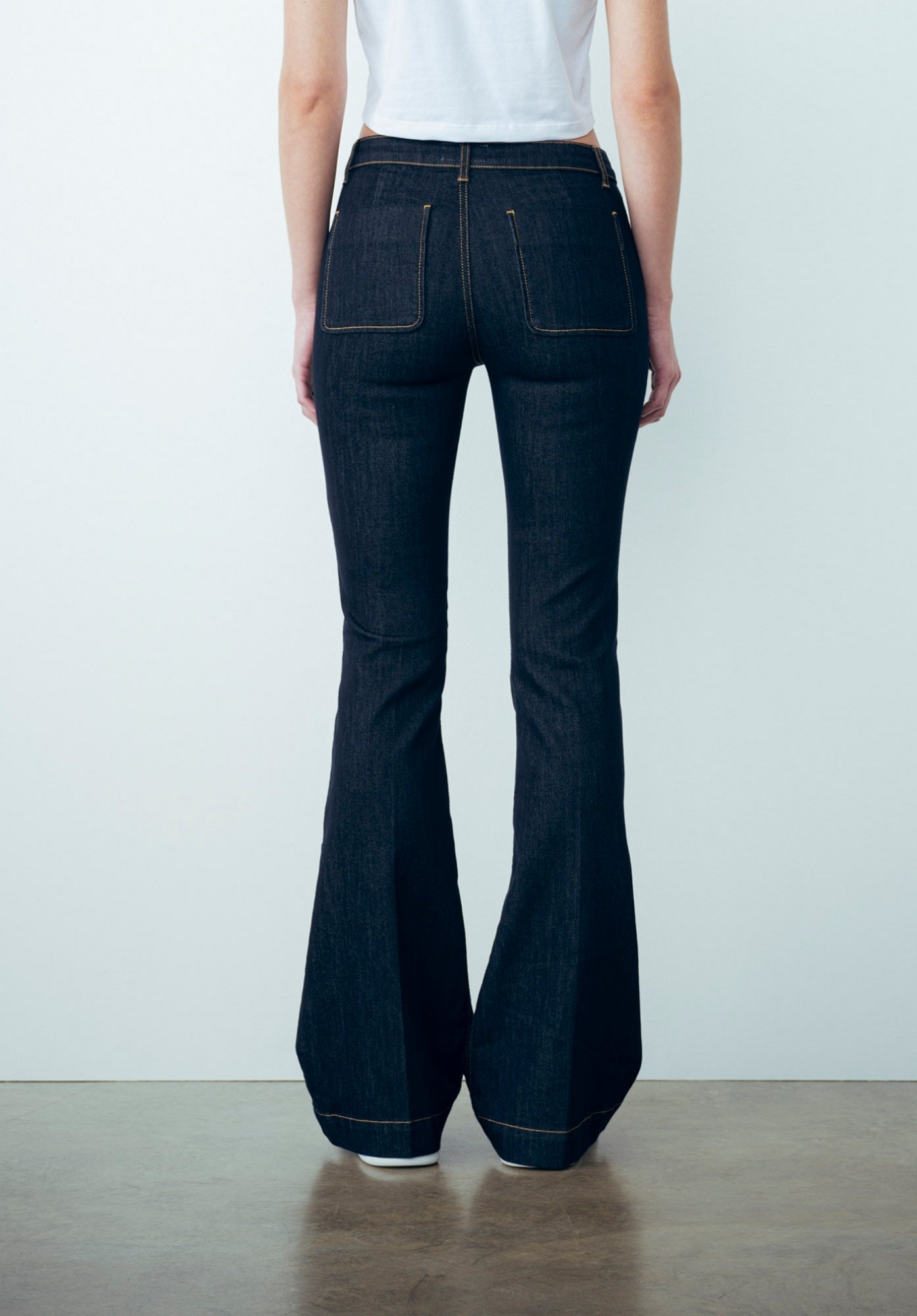 Pantalone flare in denim