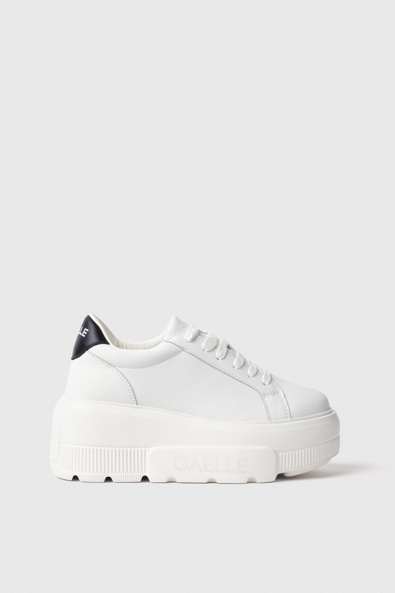 Sneakers addict plateau