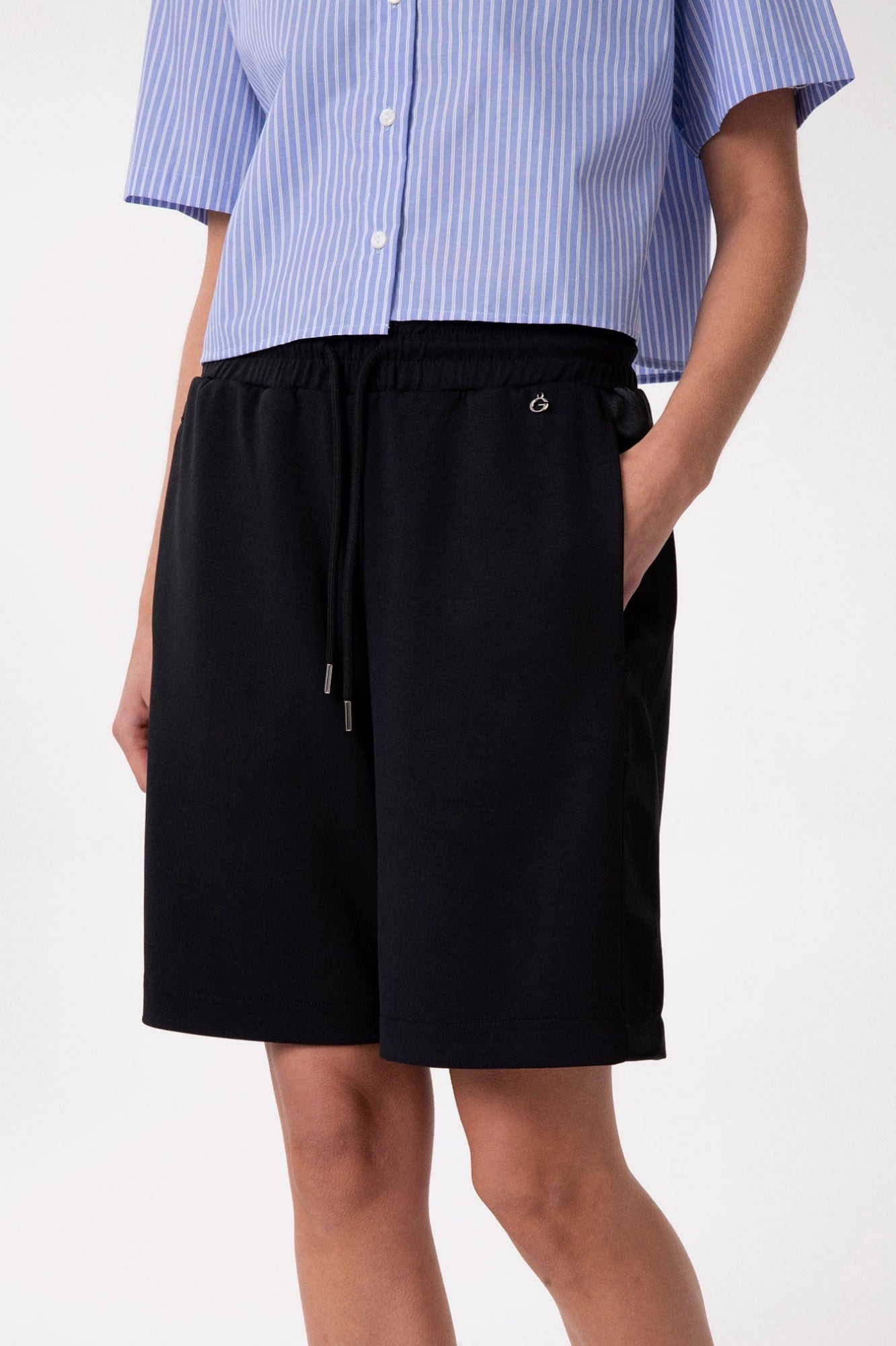 Short con bandine in raso