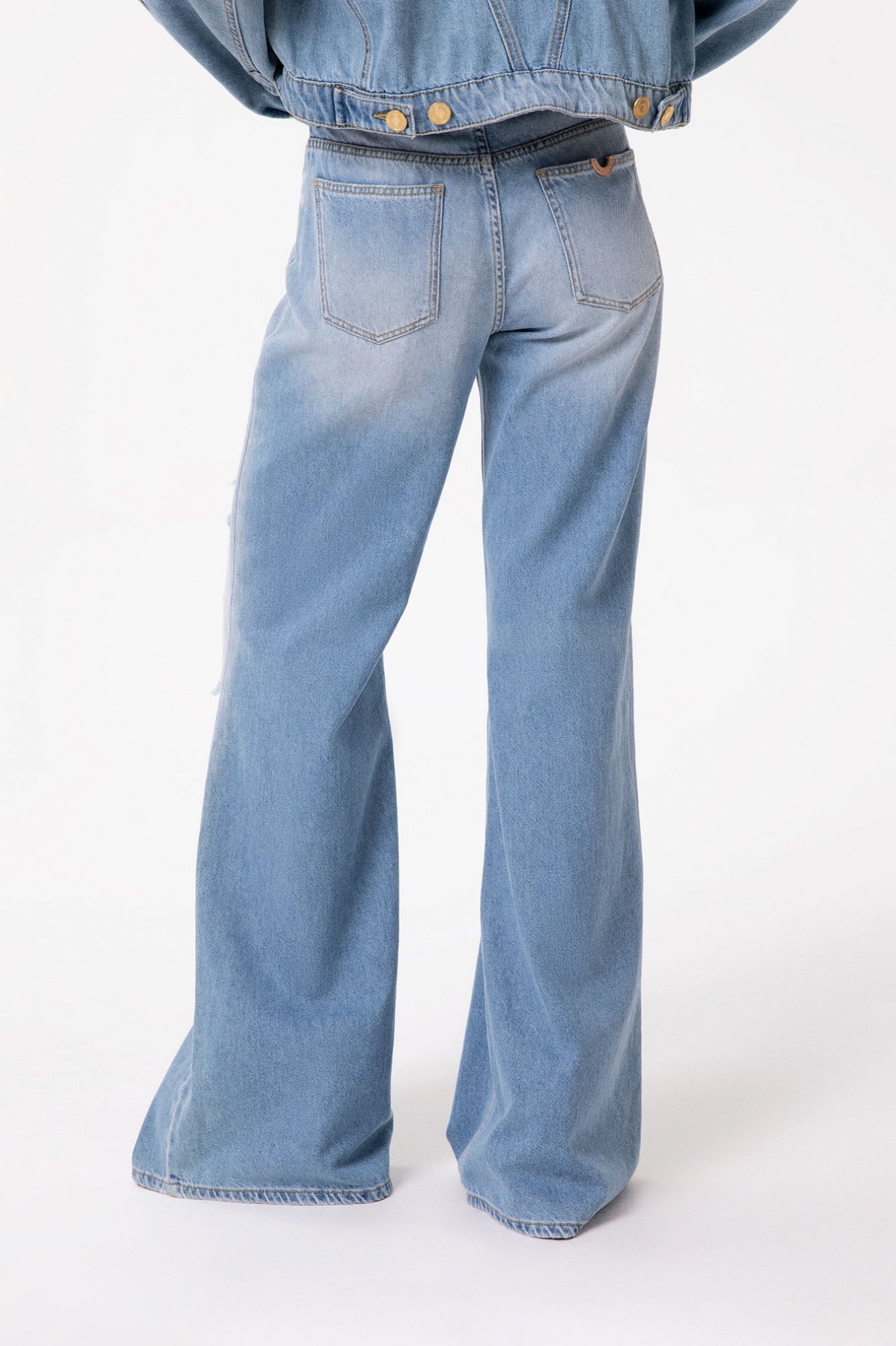 Pantalone in denim wide leg
