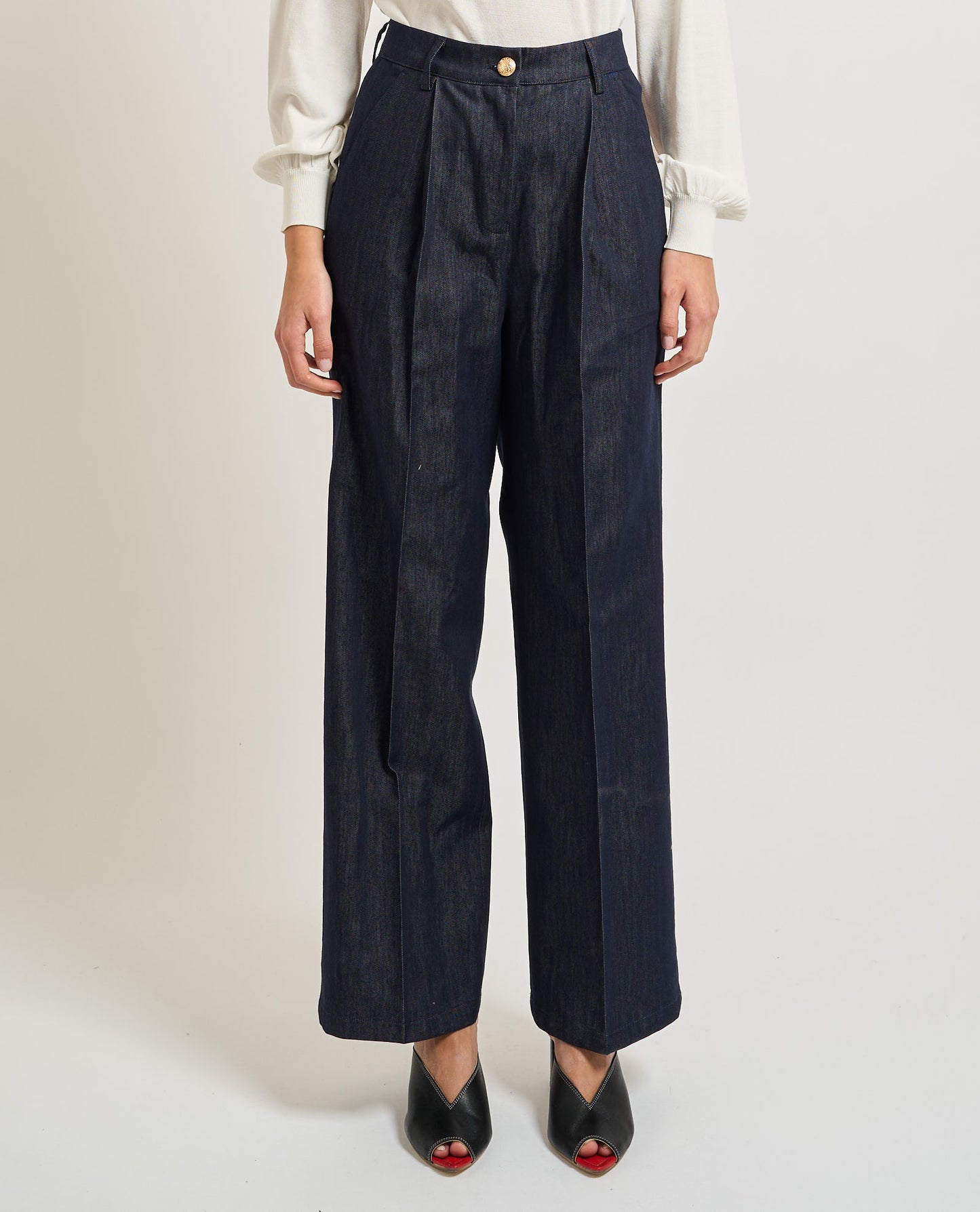 Pantalone a vita alta con pinces