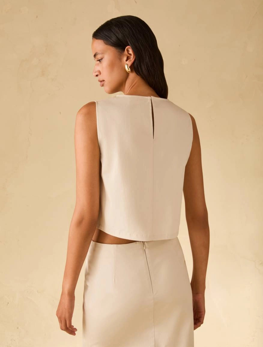 Top in cotone con ricamo