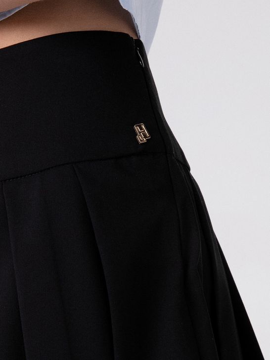 Minigonna con pantaloncino