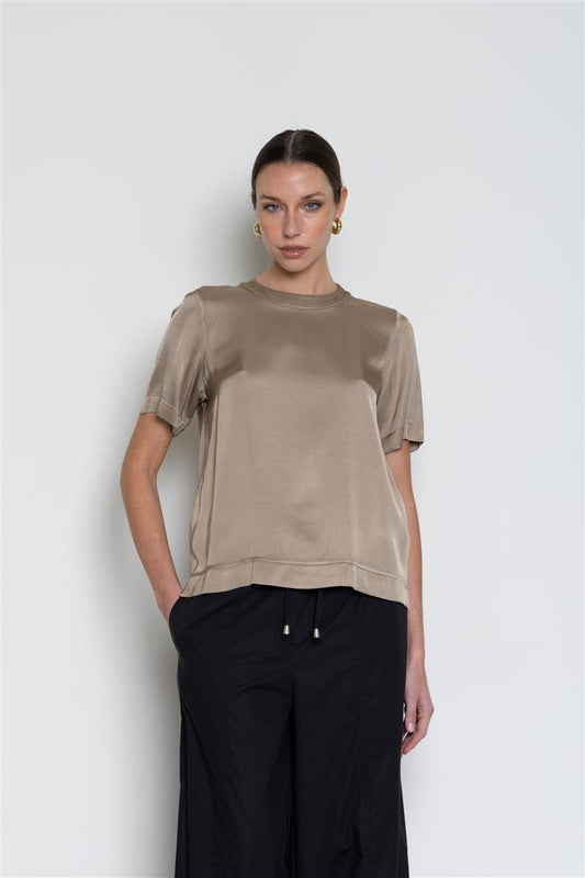 T-shirt in raso