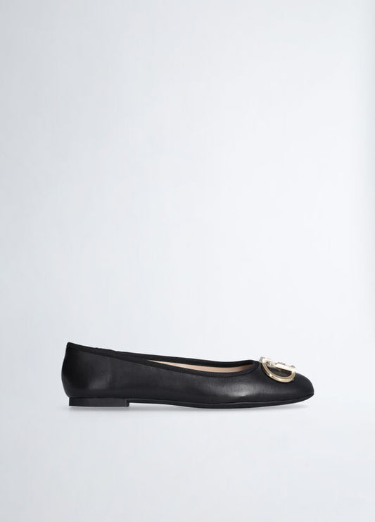 Ballerine nere in pelle