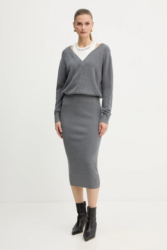 Abito in maglia con ricami gioiello