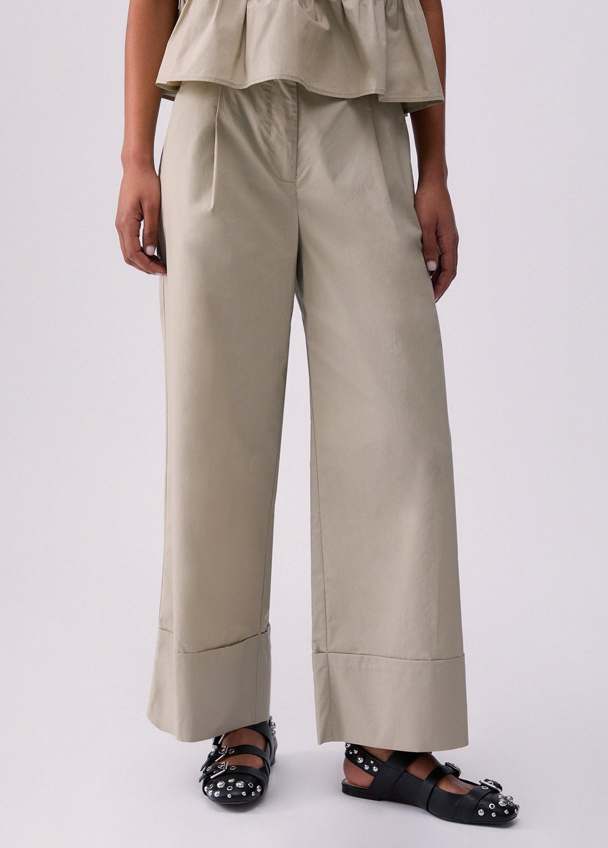 Pantaloni flare in popeline
