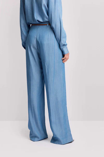 Pantaloni extra wide