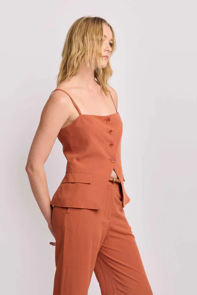 Top sartoriale con spalline