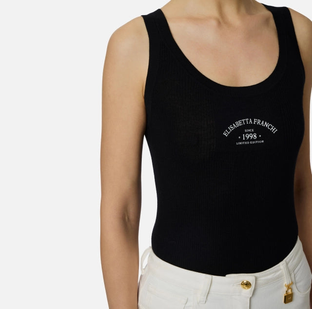 Top in maglia con logo