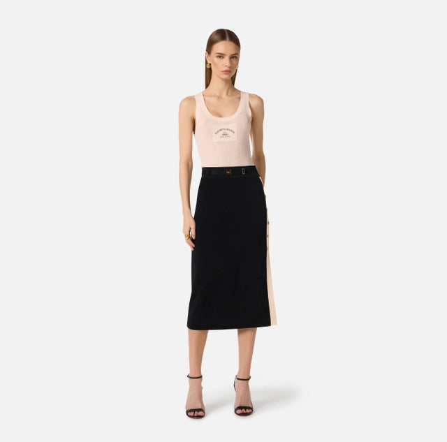 Top in maglia con logo