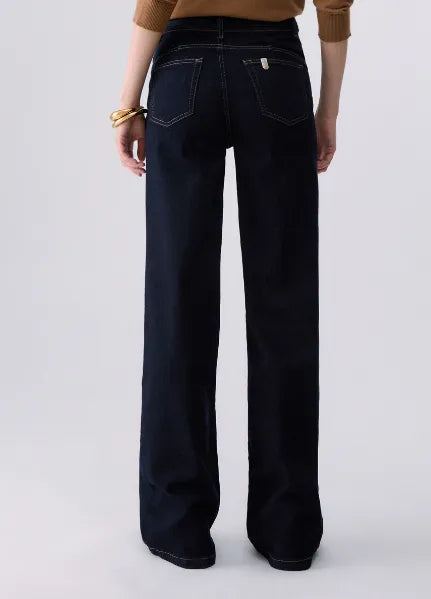 JEANS FLARE CON CINTURA