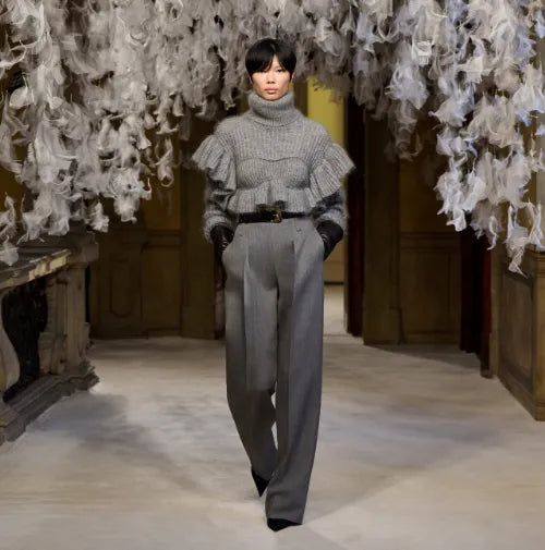 PANTALONE CON CINTURA
