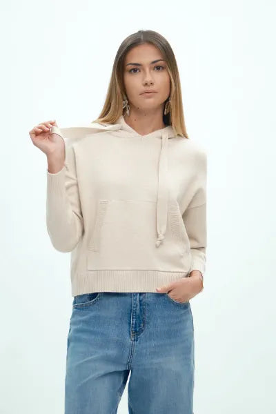 MAGLIA CON CAPPUCCIO